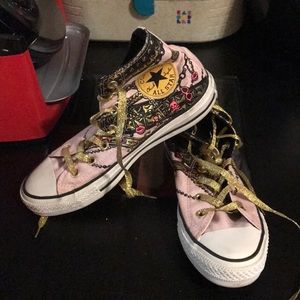 Converse pink and gold size 8 women’s
